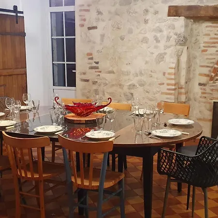Maison De Famille 19ᵉ Avec Terrasse Et Jardin, Ideal Pour 10 Pers. - Fr-1-489-406 Country house Cindre
